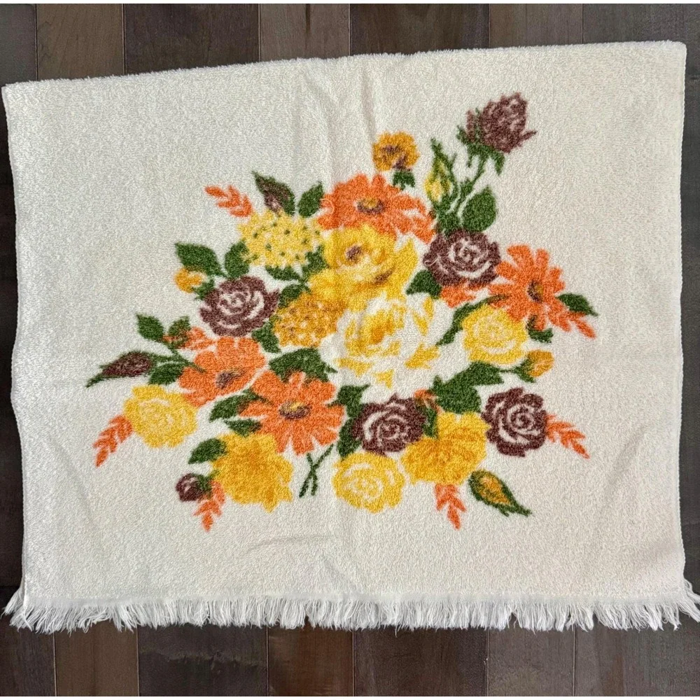 Vintage Pennys Fringe Decorator Collection Floral Bath Towel Yellow Orange